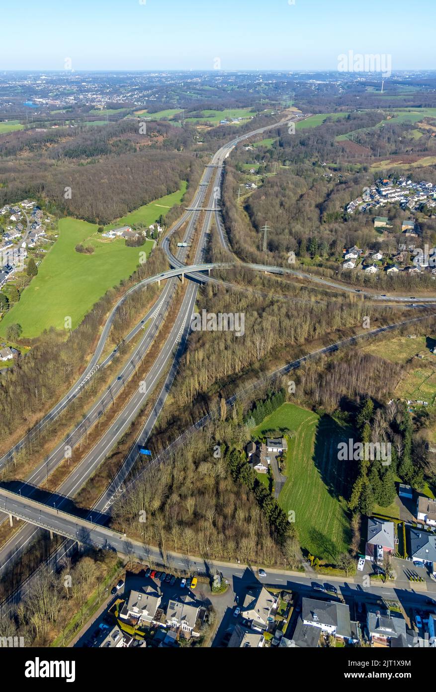 Photo aérienne, autoroute A44 sortie Velbert-Nord, petite circonstance, Velbert, région de la Ruhr, Rhénanie-du-Nord-Westphalie, Allemagne, autoroute, jonction d'autoroute, DE, E Banque D'Images