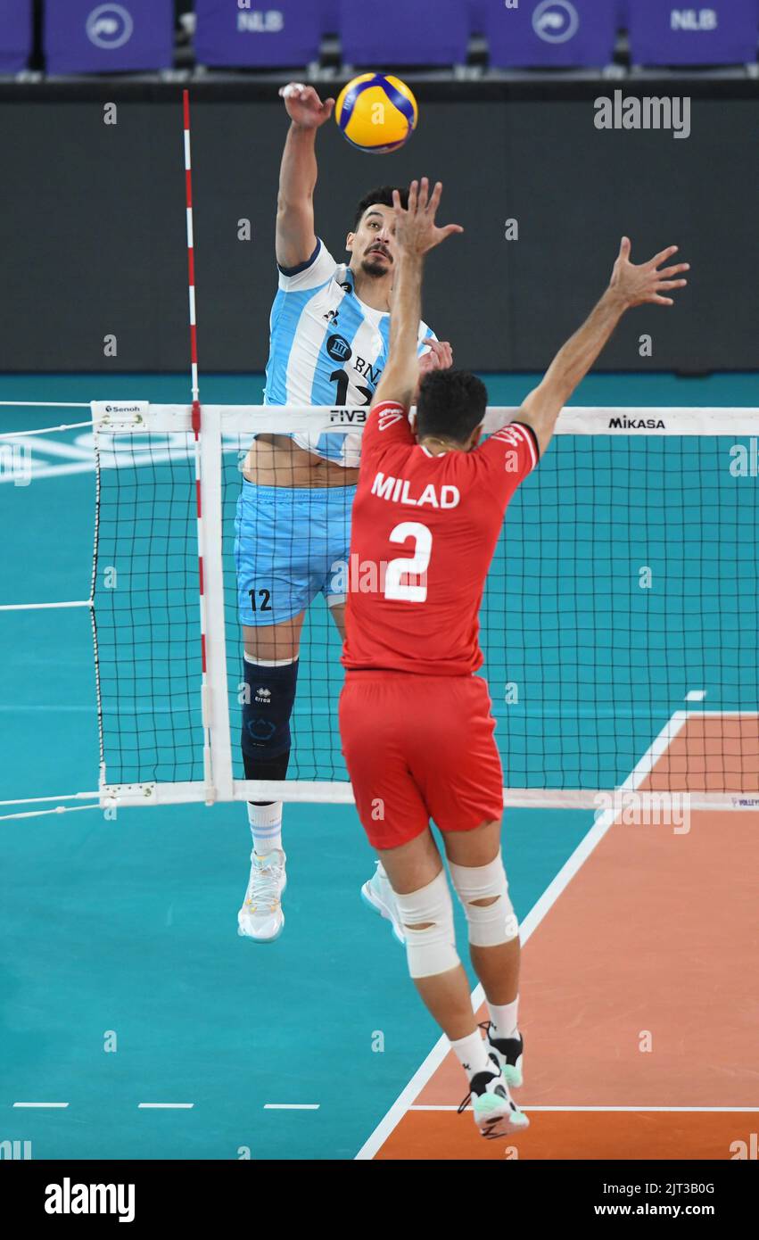 Bruno Lima (Argentine), Milad Ebadipour (Iran). Championnat du monde de volleyball 2022. Banque D'Images