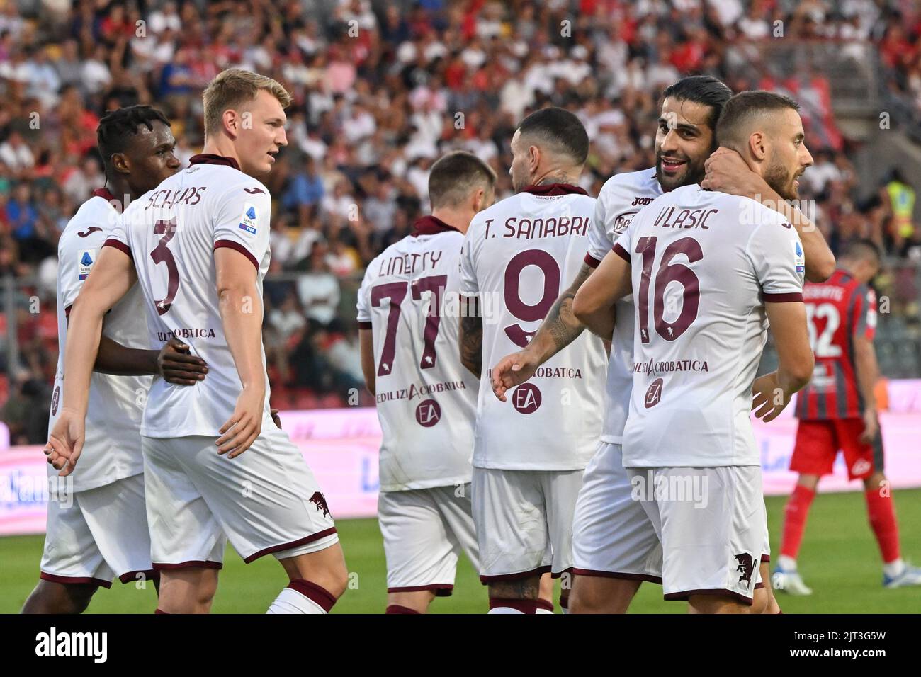 Cremona, Italie. 27th août 2022. Giovannii Zini Stadium, 27.08.22 Ricardo Rodriguez (13 Torino FC) et Nikola Vlasic (16 Torino FC) célèbrent le deuxième but lors de la série Un match entre les États-Unis Cremonese et Torino au stade Giovanni Zini à Cremona, Italia Soccer (Cristiano Mazzi/SPP) Credit: SPP Sport Press photo. /Alamy Live News Banque D'Images