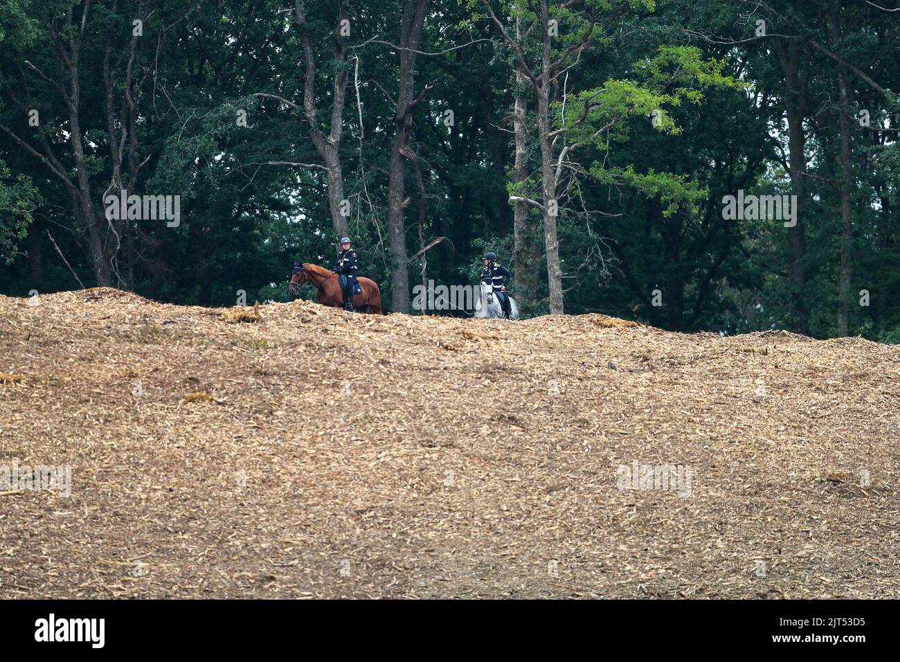 Francorchamps Spa, Belgique. 27th août 2022. Police avec des chevaux en dehors du circuit pendant LA FORMULE 1 ROLEX GRAND PRIX BELGE 2022 PRATIQUE LIBRE, QUALIFICATION, Championnat de Formule 1 en Francorchamps - SPA, Belgique, 27 août 2022 crédit: Agence de photo indépendante/Alamy Live News Banque D'Images