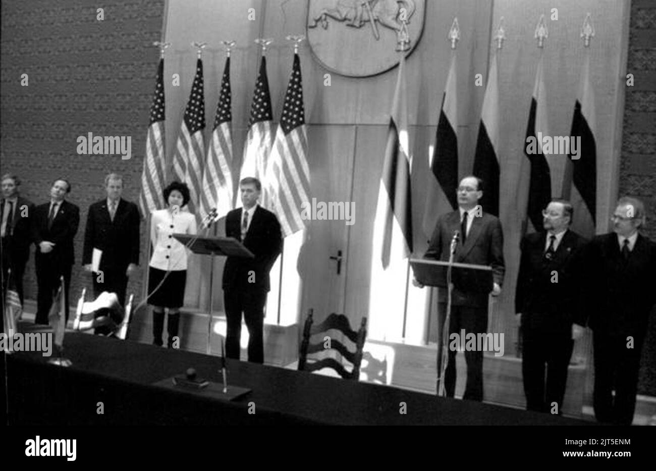 Visite du vice-président américain Dan Quayle au Conseil suprême de Lituanie, Vilnius, février 1992. Banque D'Images