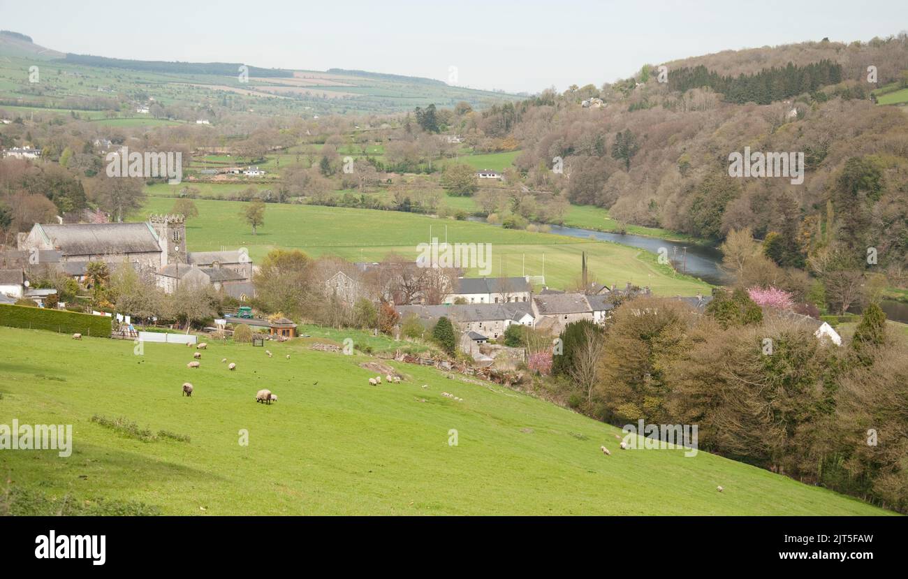 Panorama, nr, Inistioge, Co. Kilkenny, Eire. Belle campagne irlandaise à Kilkenny, avec la rivière Nore. Banque D'Images