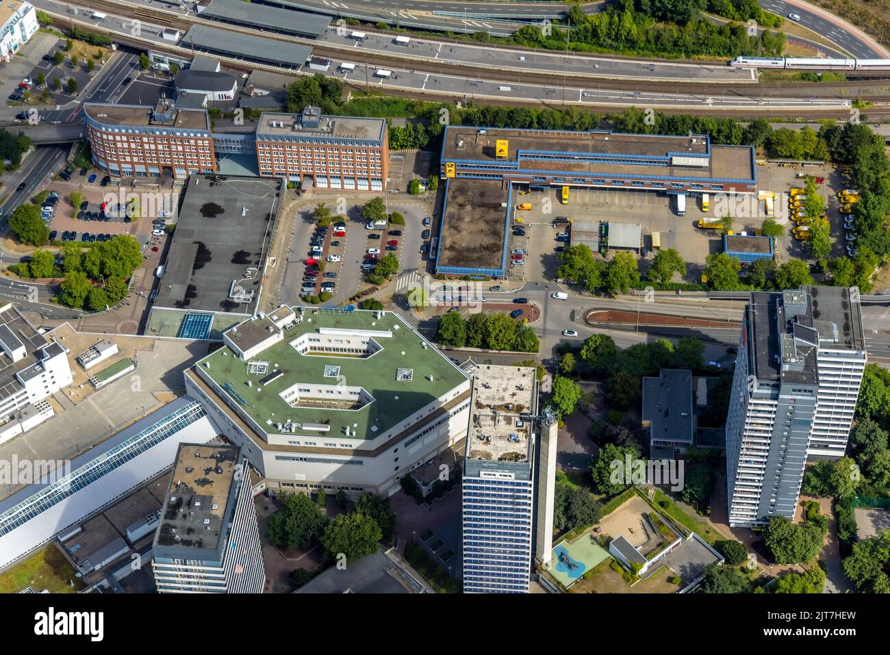 Vue aérienne, zone autour du bureau de poste principal, gare principale, piste cylinaire, immeubles de Dickswall, vieille ville I - Sud-est, Mülheim an der Ruhr, Banque D'Images
