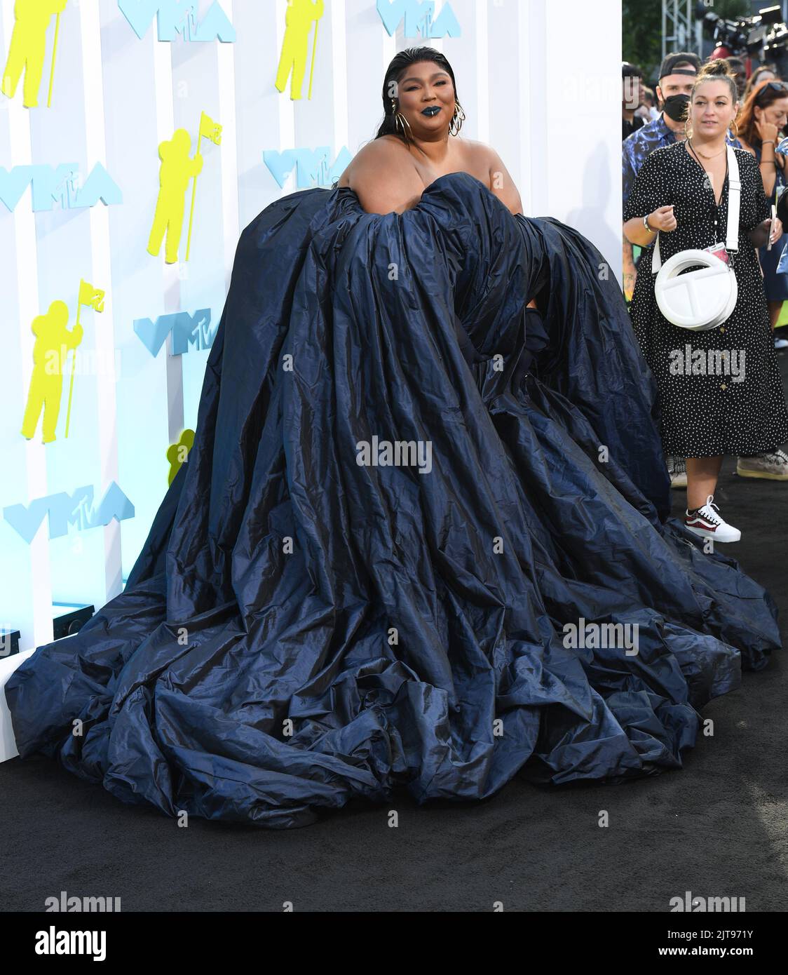 New Jersey, États-Unis. 28th août 2022. 28 août 2022. Newark, États-Unis. Lizzo arrivant aux MTV Video Music Awards 2022, Prudential Center, Newark. Crédit: Doug Peters/EMPICS/Alamy Live News crédit: Doug Peters/Alamy Live News Banque D'Images