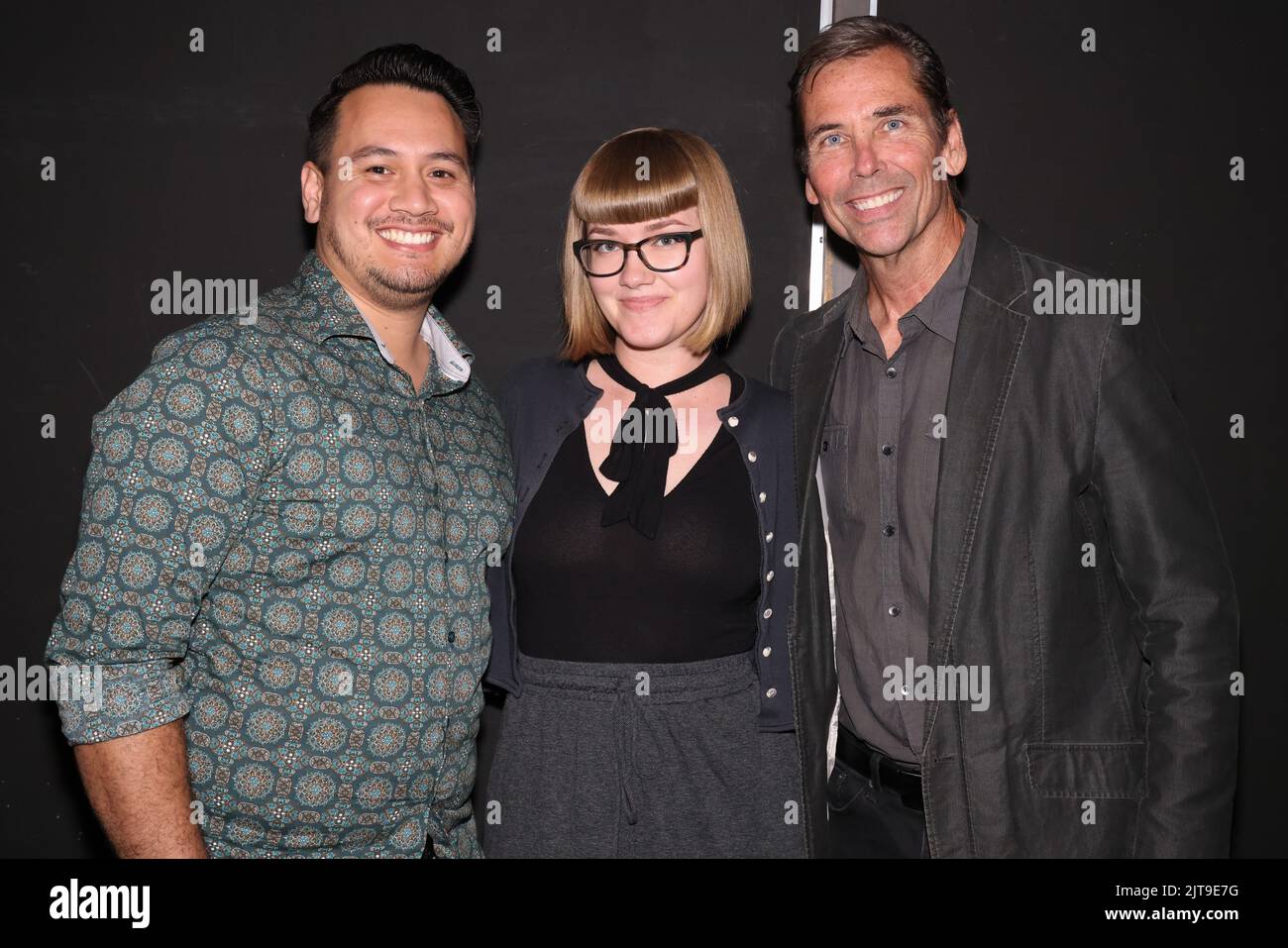 Newport Beach, Californie, États-Unis. 25th août 2022. Toma Shuttes, la chanteuse Lia Booth et le producteur Tim Ellis participant à la soirée de sortie de l'album « Rhythm & Soul » d'Arturo Sandoval au Campus JAX à Newport Beach, en Californie. Crédit: Sheri Determan Banque D'Images