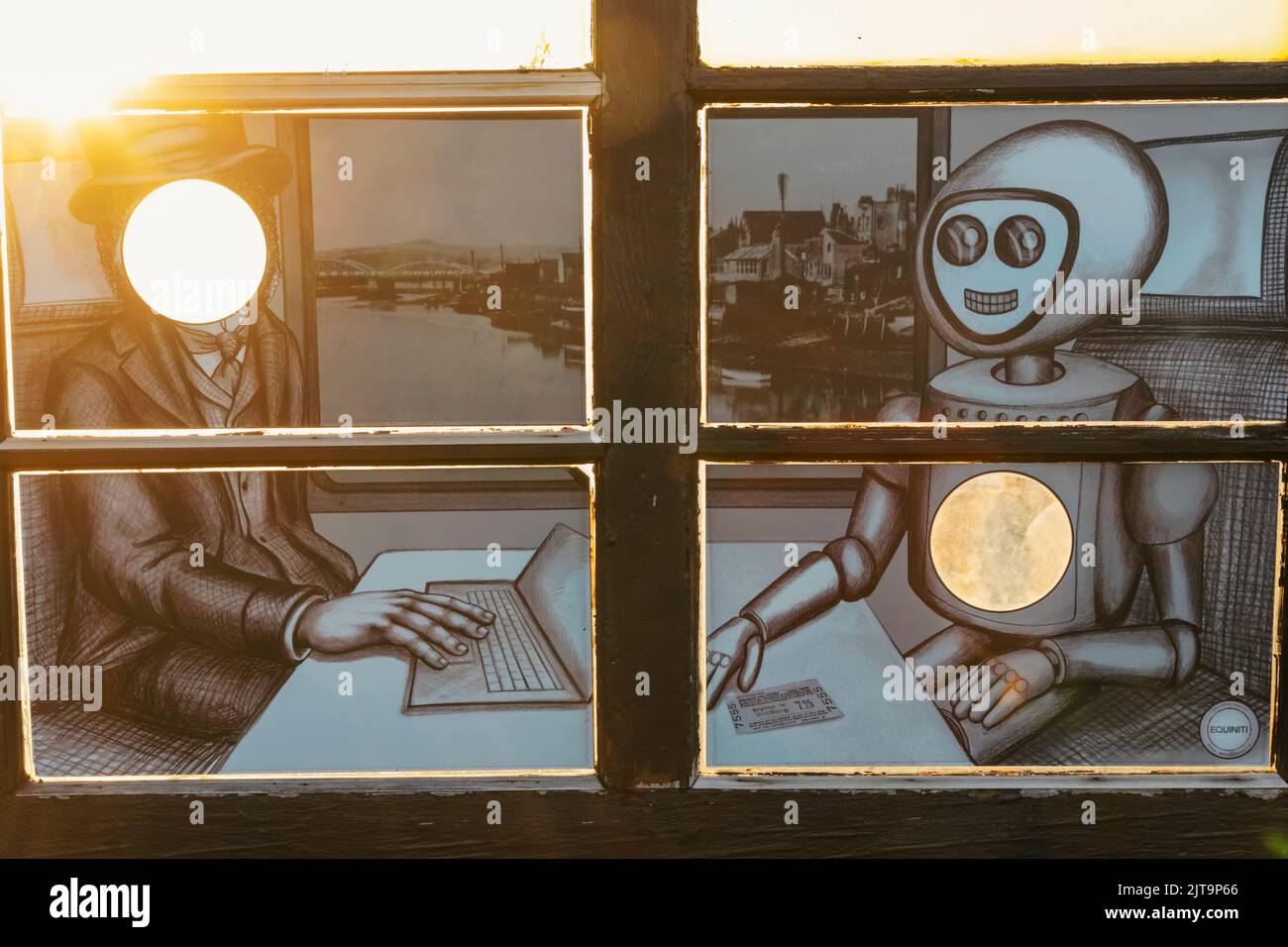 Angleterre, West Sussex, Worthing, Worthing Pier, détail de la vitre représentant le passager et le robot dans le train Carriage Banque D'Images