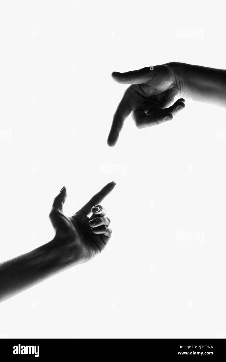 Image monochrome de belles mains dans différents mouvements, isolée sur fond blanc. Concept de sentiments, communauté, soins, soutien, symbolisme, art Banque D'Images