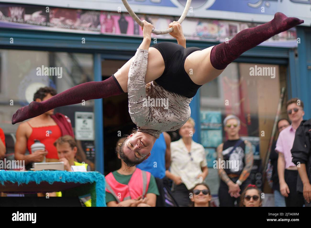 Clifton Street Festival, Cardiff. No Fit State Circus Banque D'Images