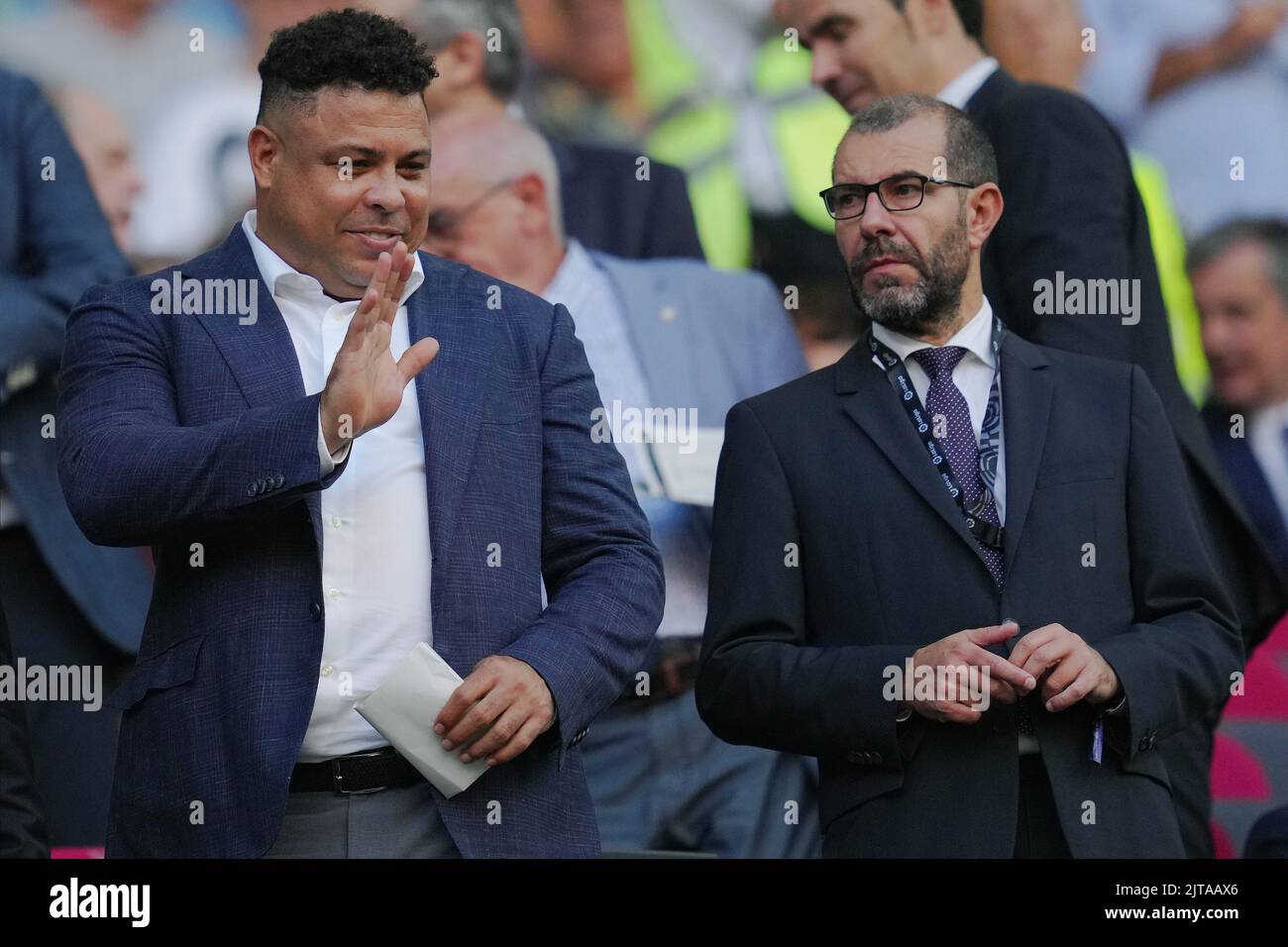 Barcelone, Espagne. 28th août 2022. Le président du Real Valladolid Ronaldo Nazario de Lima et son assistant David Espinar lors du match de la Liga entre le FC Barcelone et le Real Valladolid ont joué au stade Camp Nou sur 28 août 2022 à Barcelone, en Espagne. (Photo de Colas Buera / PRESSIN) Credit: PRESSINPHOTO SPORTS AGENCY/Alay Live News Banque D'Images