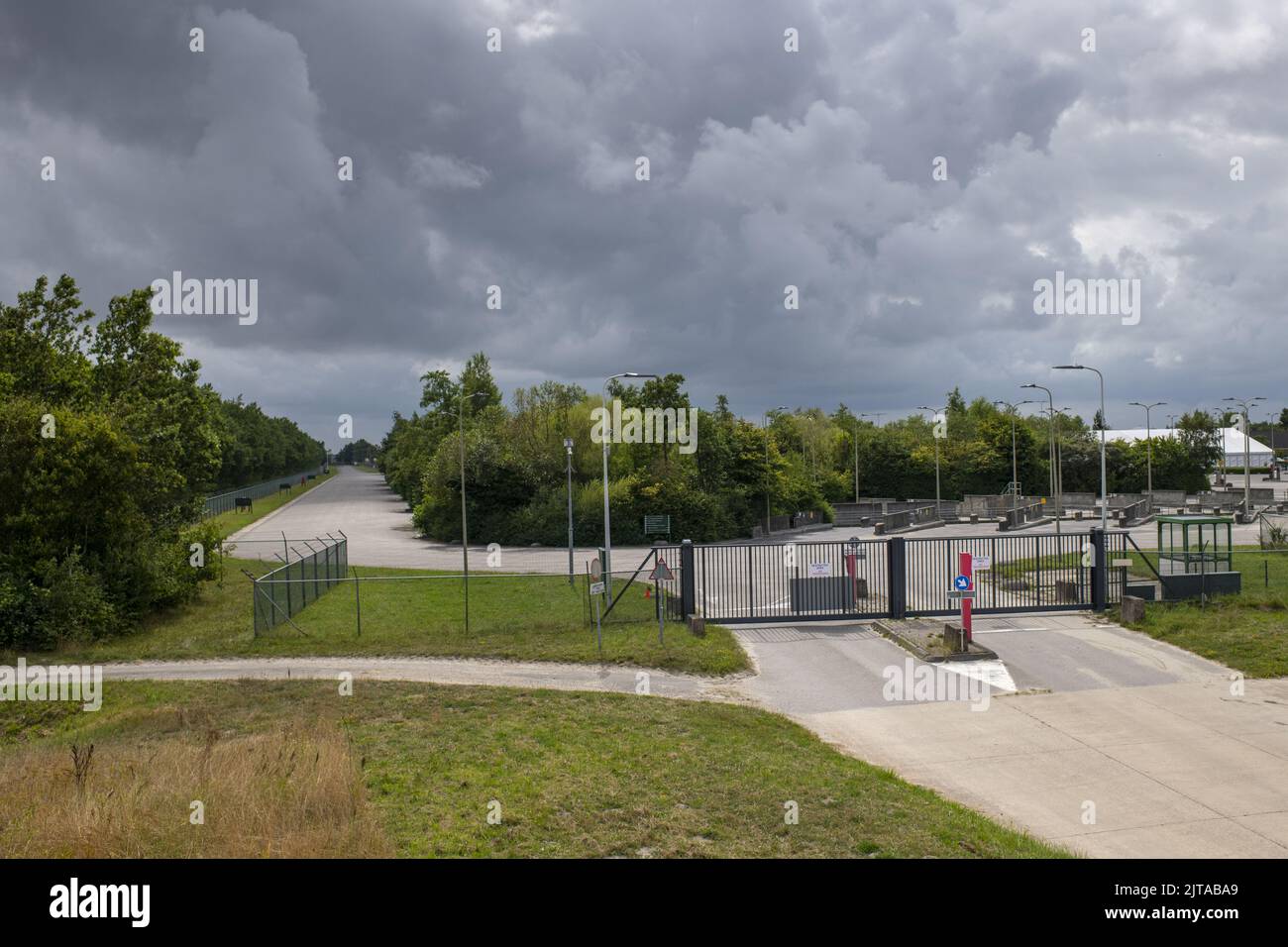 2022-08-29 13:25:28 GRONINGEN - Willem Lodewijk van Nassau casernes près de Zoutkamp où un lieu d'accueil d'urgence est réalisé pour les demandeurs d'asile qui ont rapporté à Ter Apel. ANP JILMER POSTMA pays-bas sortie - belgique sortie Banque D'Images