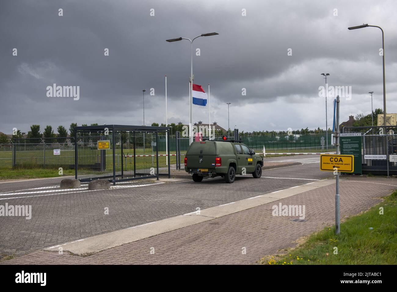 2022-08-29 13:36:13 GRONINGEN - Willem Lodewijk van Nassau casernes près de Zoutkamp où un lieu d'accueil d'urgence est réalisé pour les demandeurs d'asile qui ont rapporté à Ter Apel. ANP JILMER POSTMA pays-bas sortie - belgique sortie Banque D'Images
