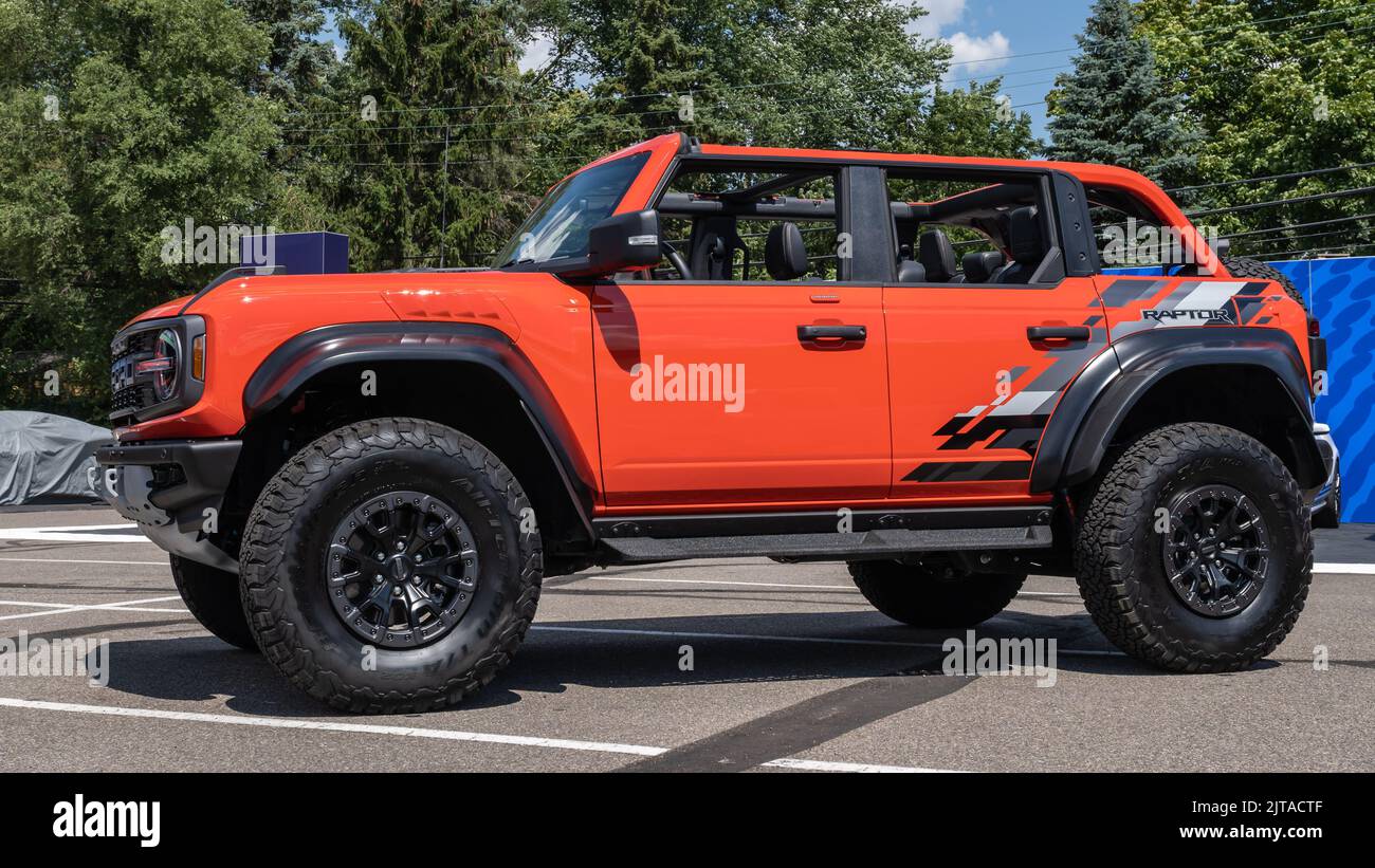 ROYAL OAK, MI/USA - 19 AOÛT 2022 : un vus Ford Bronco Raptor 2022 à l'exposition Ford sur la route Woodward Dream Cruise. Banque D'Images