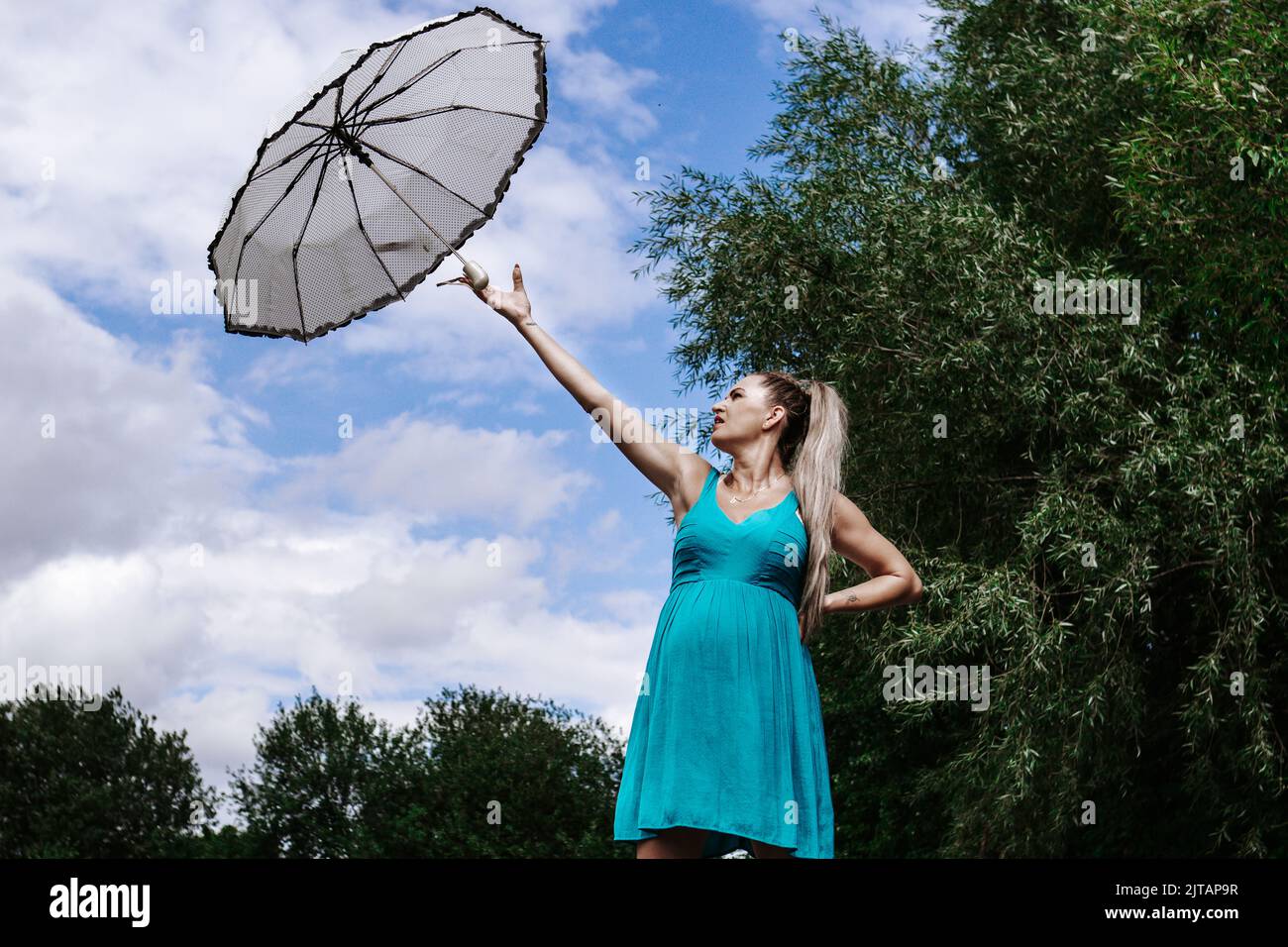 Beau portrait de la jeune femme. Banque D'Images