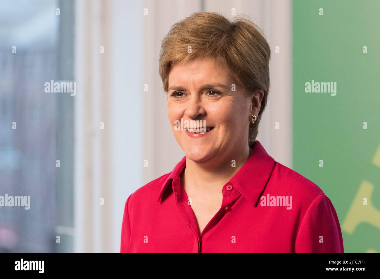 Édimbourg, Royaume-Uni. 29th août 2022. Nicola Sturgeon à l'un des derniers événements du Edinburgh Book Festival 2022. L’acteur Dundonien Brian Cox est dans une vaste conversation avec le Premier ministre écossais. Alamy Live News/Tom Duffin. Banque D'Images