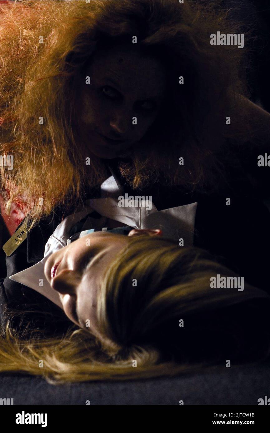 LAURA CAYOUETTE, HEIDI MARNHOUT, Flight of the Living Dead, 2007 Banque D'Images