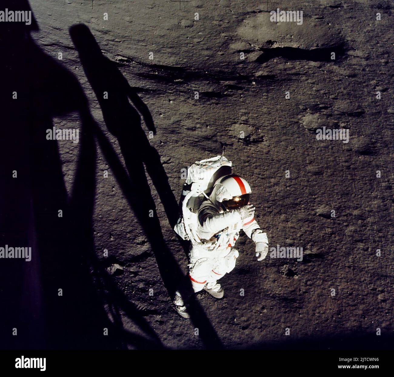 ASTRONAUTE À LA SURFACE DE LA LUNE, À L'OMBRE DE LA LUNE, 2007 Banque D'Images