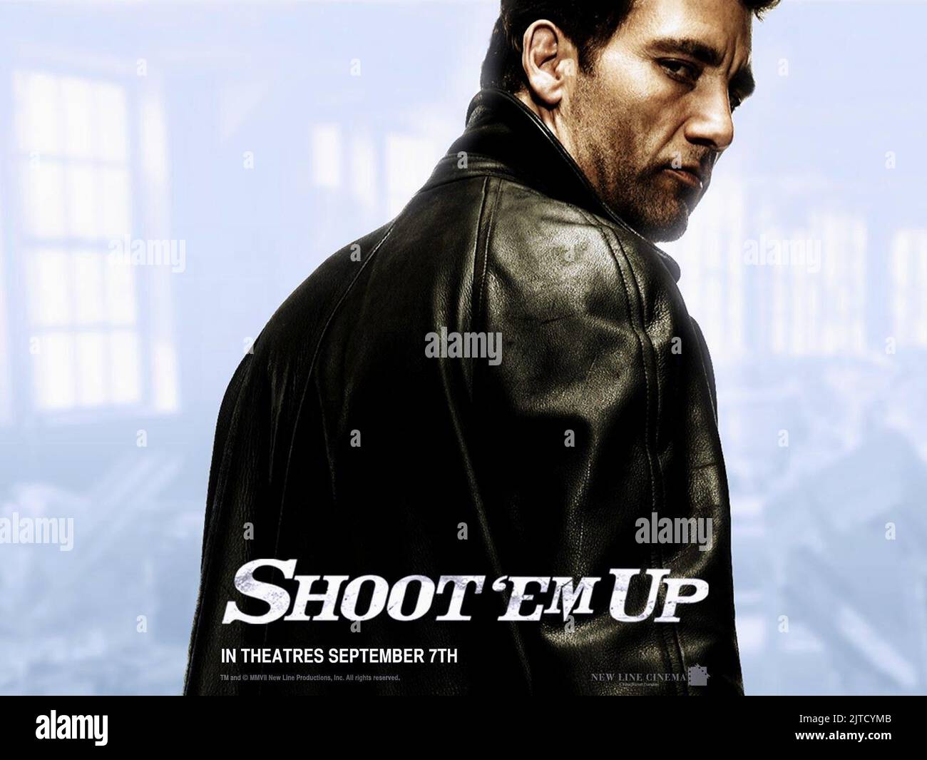 POSTER CLIVE OWEN, SHOOT 'EM UP, 2007 Banque D'Images