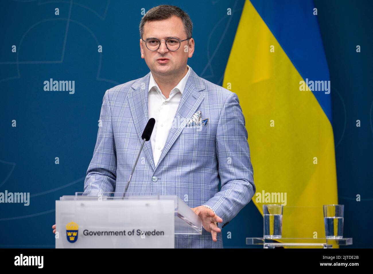 Stockholm, Suède, 29/08/2022, le Ministre ukrainien des affaires étrangères Dmytro Kuleba lors d'une conférence de presse conjointe avec le Premier Ministre Magdalena Andersson, La ministre des Affaires étrangères, Ann Linde, et la ministre de la coopération pour le développement, Matilda Ernkrans, le Premier ministre suédois, Magdalena Andersson, ont promis un nouveau programme d'aide à Kiev lors d'une conférence de presse avec le ministre ukrainien des Affaires étrangères, Dmytro Kuleba, qui s'est tenue lundi à Stockholm. Le paquet comprend une aide militaire d'une valeur de 500 millions de couronnes (46,8 millions de dollars), ainsi que le même montant pour la reconstruction de l'Ukraine. « La Suède continuera d’être un ami proche et de soutenir l’Ukraine », Banque D'Images