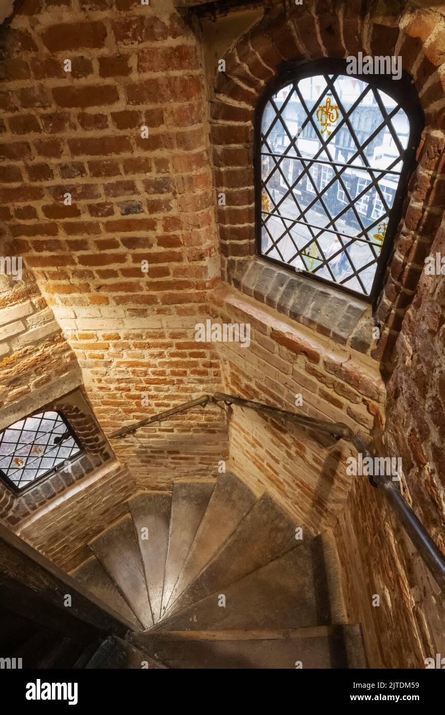 Angleterre, Kent, Rochester, Eastgate House, l'escalier dans l'escalier de la tourelle Banque D'Images