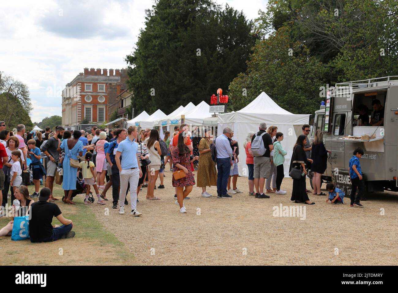 Bey Roots libanais Wraps, Food Festival, Hampton court Palace, East Molesey, Surrey, Angleterre, Grande-Bretagne, Royaume-Uni, Royaume-Uni, Europe Banque D'Images