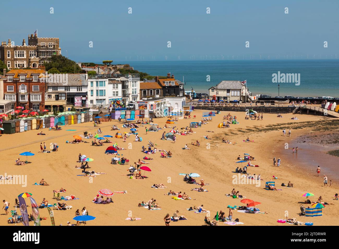 Angleterre, Kent, BroadStairs, vue à angle élevé de BroadStairs Beach Banque D'Images