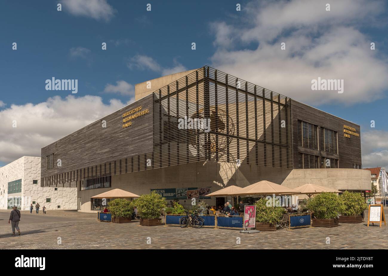 Vue extérieure du musée du Centre d'émigration allemande, Bremerhaven, Allemagne Banque D'Images Vue extérieure du musée du Centre d'émigration allemande, Bremerhaven, Allemagne Banque D'Images
