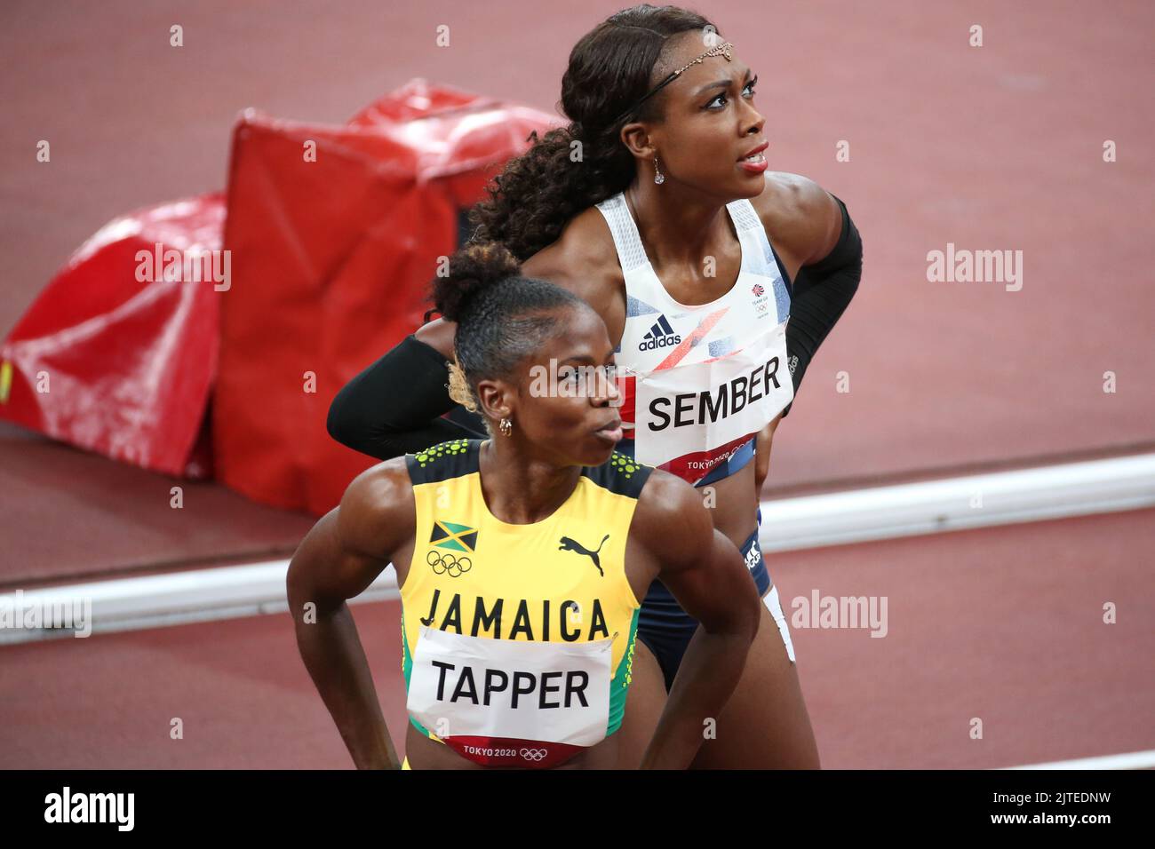01 août 2021 - Tokyo, Japon: Megan Tapper de la Jamaïque est deuxième ...