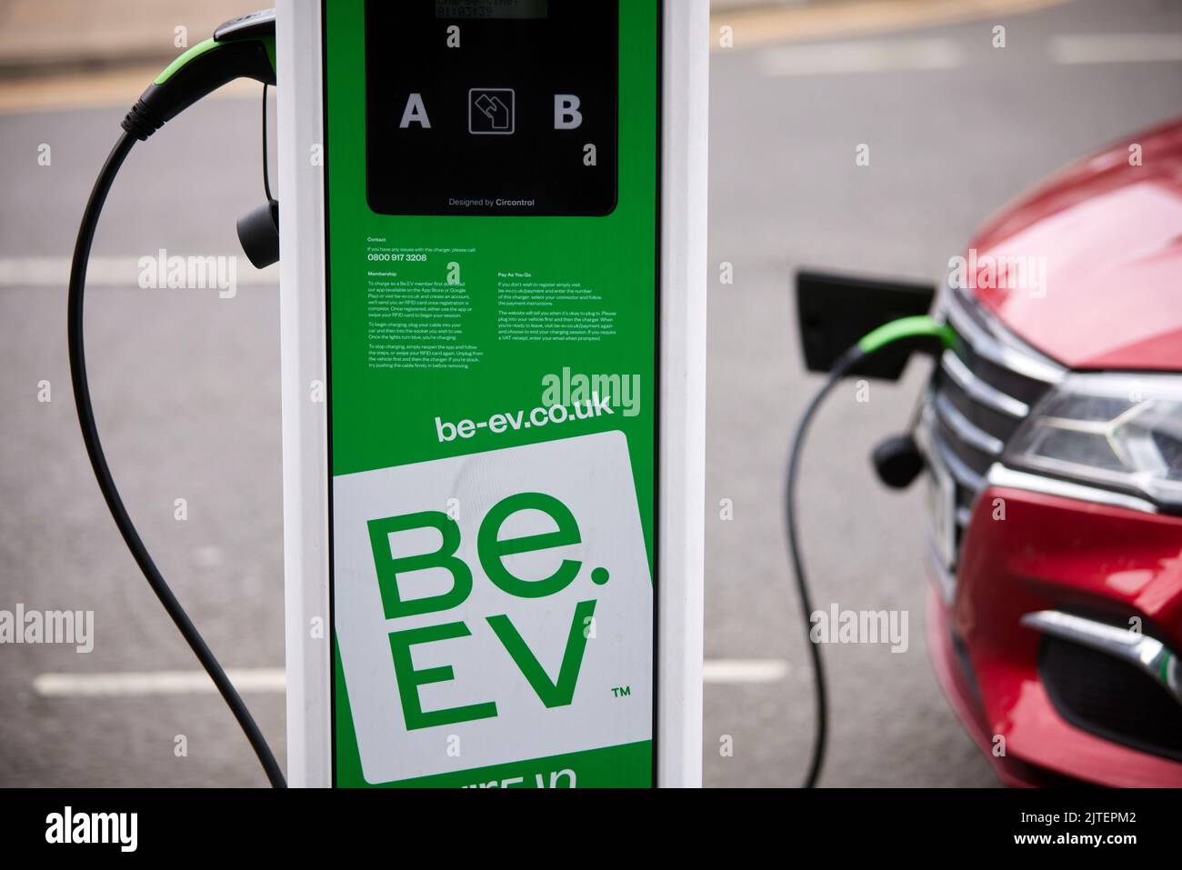 BE.EV parking public Bay Street ev point de charge à Salford GTR Manchester Banque D'Images