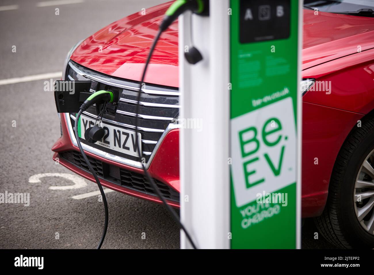 BE.EV parking public Bay Street ev point de charge à Salford GTR Manchester Banque D'Images