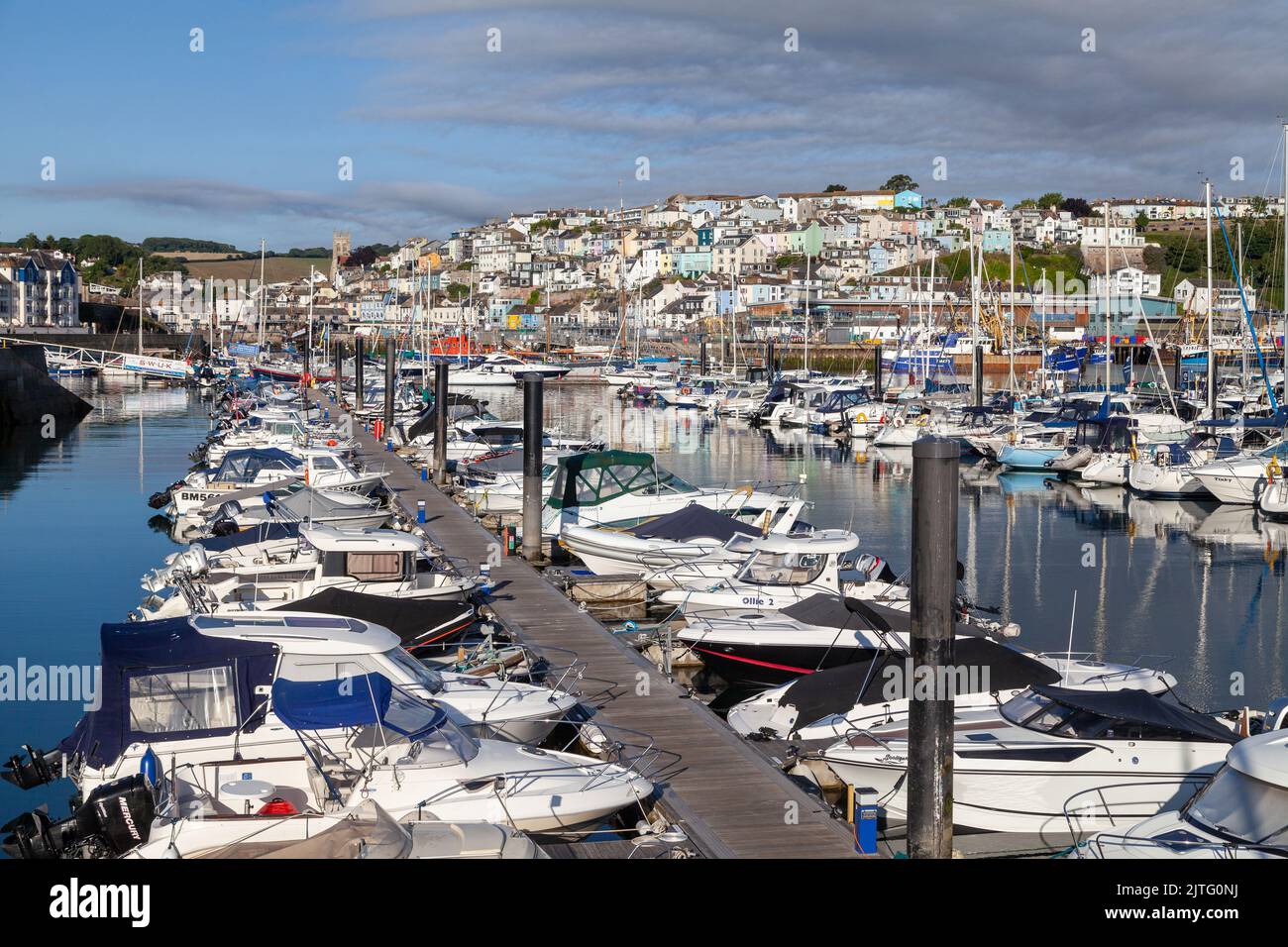 Yachts amarrés à Brixham Marina, Devon, Angleterre Banque D'Images