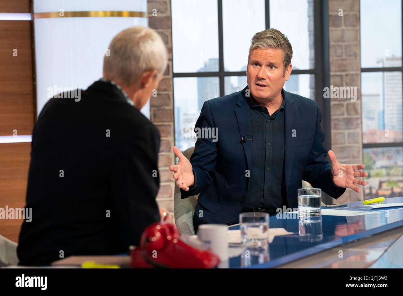 Le leader travailliste Sir Keir Starmer lors de son apparition sur Jeremy Vine le 5, enregistré dans les studios ITN du centre de Londres. Date de la photo: Mercredi 31 août 2022. Banque D'Images