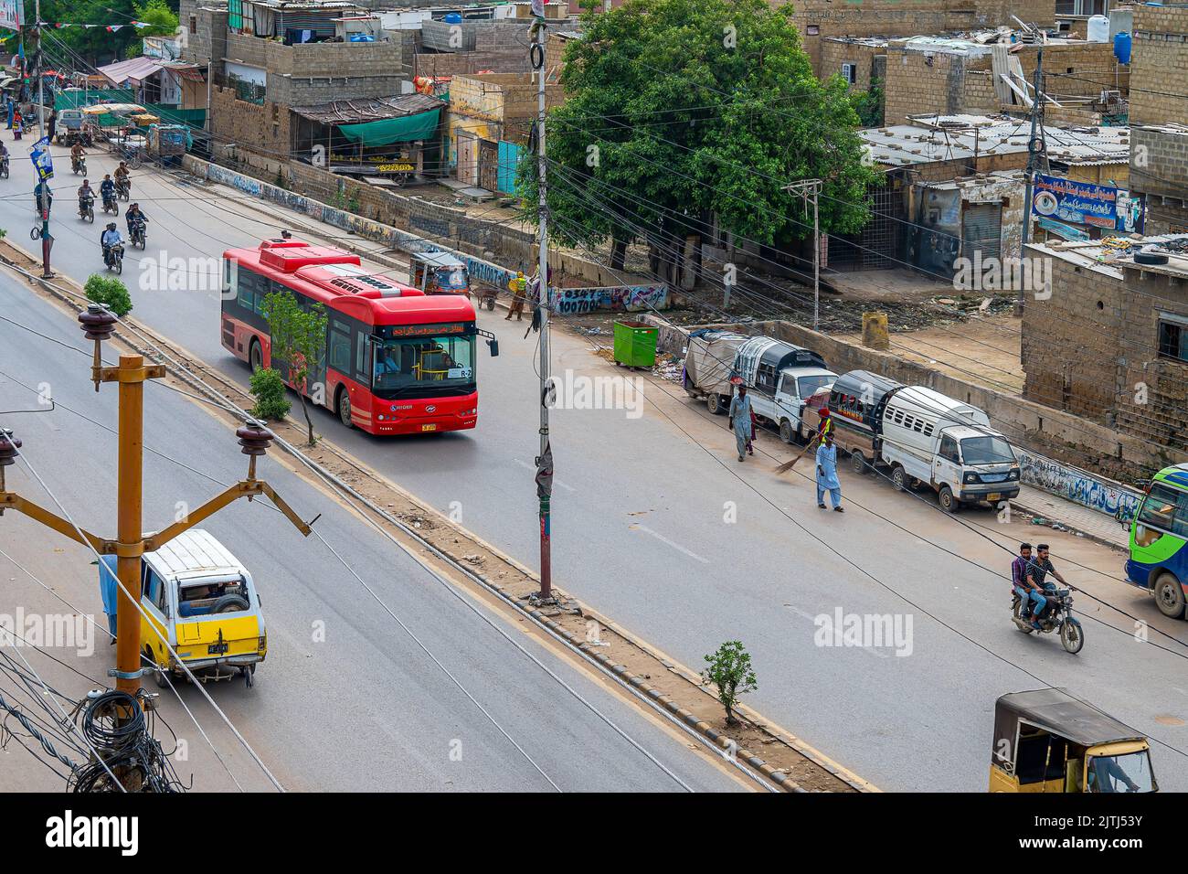 Karachi Korangi routes et transports publics et vélos Banque D'Images
