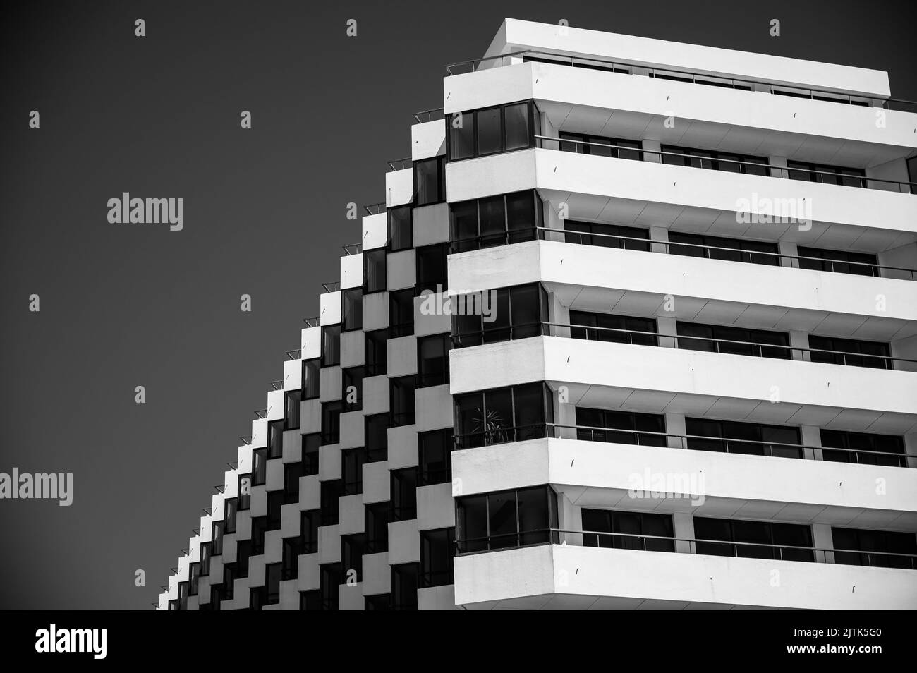 Immeuble moderne d'appartements Ponta Delgada Banque D'Images