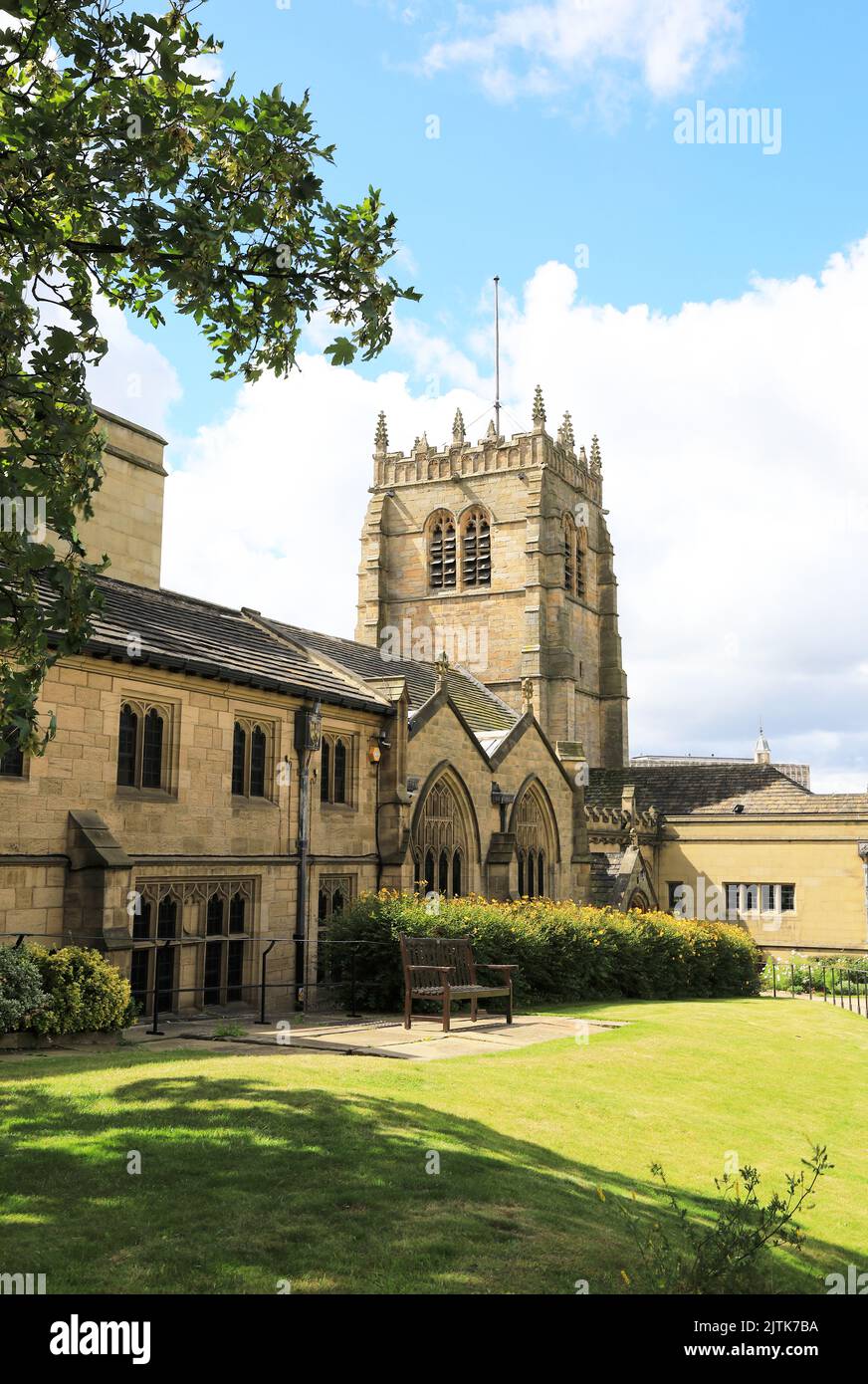 Bradford Cathedral of St Peter, un joyau caché de la ville, dans le West Yorkshire, Royaume-Uni Banque D'Images