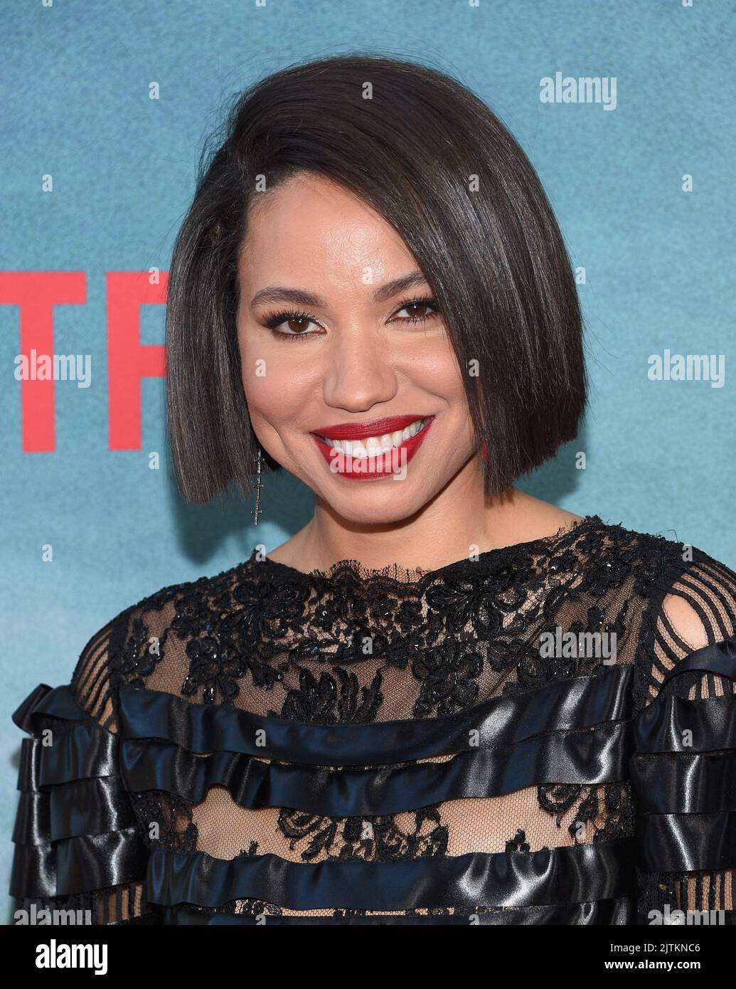 Jurnee Smallett arrive à la première de Netflix ‘Day Shift’ de Los Angeles aux cinémas Regal LA Live on 10 août 2022 à Los Angeles, CA. © OConnor/AFF-USA.com Banque D'Images