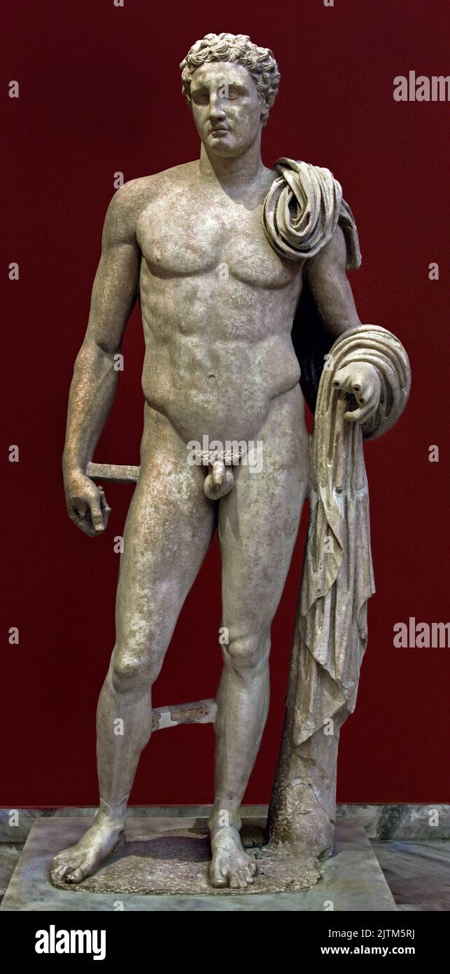 Statue Hermes d'Atalante, 2nd siècle avant J.-C. la statue représente la jeunesse décédée dans la nudité héroïque, après une datation originale de la 4th siècle après J.-C. et inspirée par le style lysippen, Musée archéologique national d'Athènes, Grèce Banque D'Images