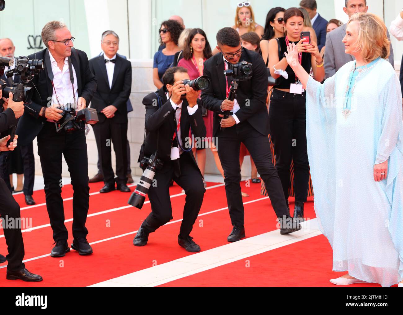 Venise, Italie, le 31st août 2022, Hillary Clinton à la cérémonie d'ouverture et au gala du bruit blanc propose le tapis rouge au Festival du film de Venise 79th en Italie. Doreen Kennedy / Alamy Live News Banque D'Images