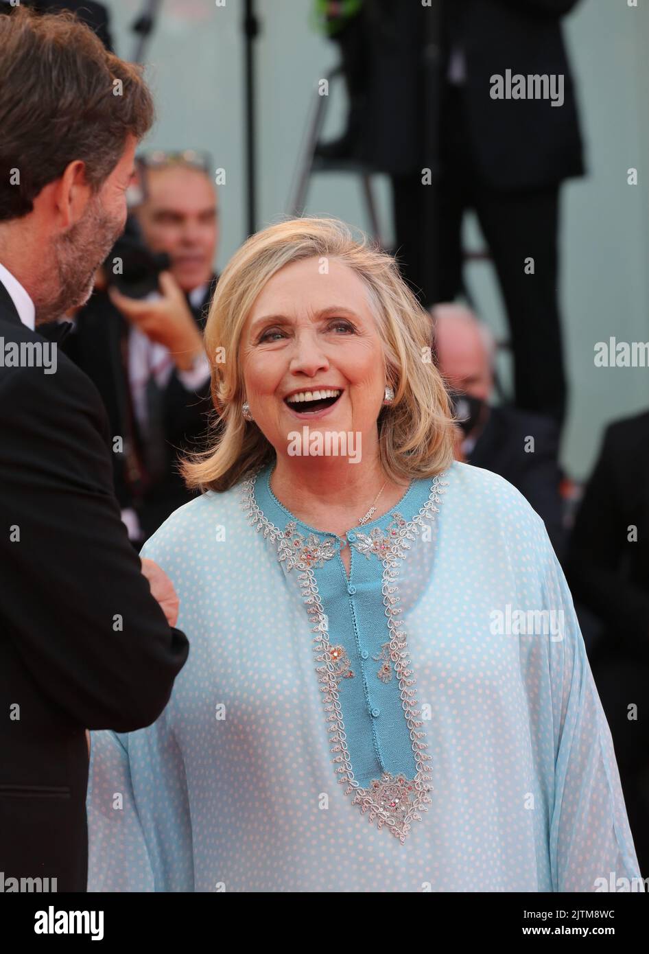 Venise, Italie, le 31st août 2022, Hillary Clinton à la cérémonie d'ouverture et au gala du bruit blanc propose le tapis rouge au Festival du film de Venise 79th en Italie. Doreen Kennedy / Alamy Live News Banque D'Images