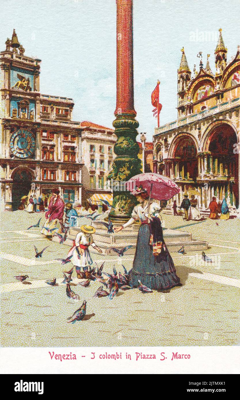 Carte postale ancienne d'une femme et d'une jeune fille édouardienne sur la place Saint-Marc, près de la basilique Saint-Marc à Venise, en Italie. Banque D'Images