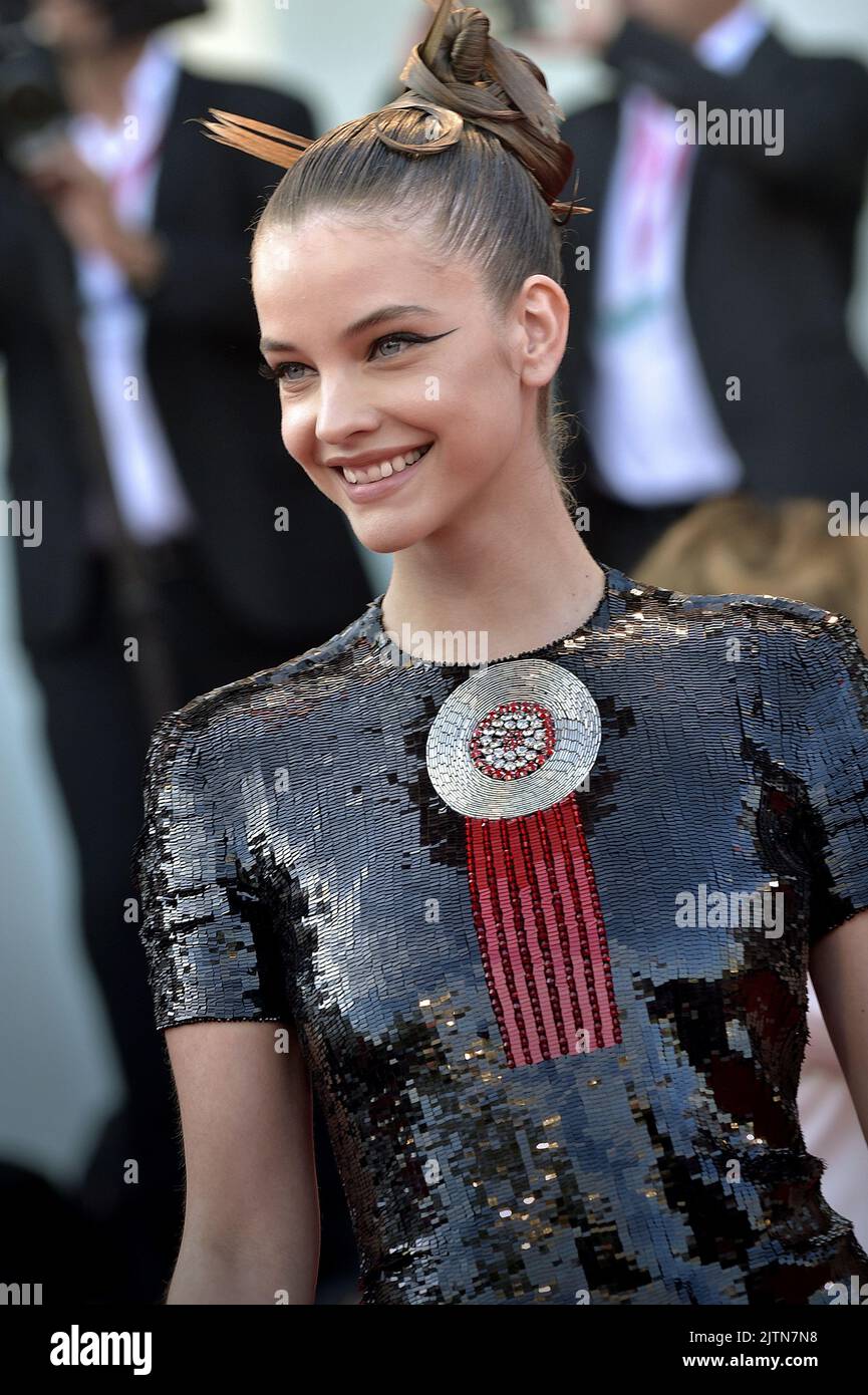 Venise, Italie. 31st août 2022. Barbara Palvin assiste mercredi à la cérémonie d'ouverture du Festival international du film de Venise 79th au Palazzo del Cinema de Venise, en Italie, à 31 août 2022. Photo de Rocco Spaziani/UPI crédit: UPI/Alay Live News Banque D'Images