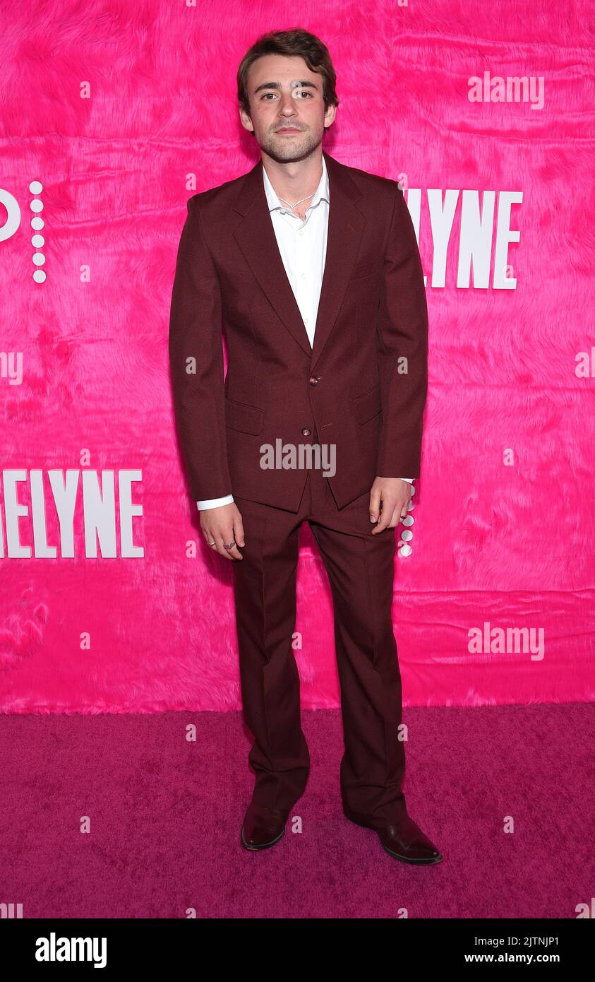 Charlie Rowe arrivant à Peacock Original 'Angelyne' Hollywood Premiere au Pacific Design Center sur 10 mai 2022 à West Hollywood, CA. © OConnor/AFF-USA.com Banque D'Images