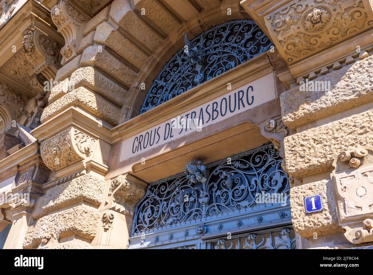 Strasbourg, France - 08 août 2022 : le bâtiment du restaurant universitaire de Strasbourg ; le service est géré par le CROUS, organe gouvernemental Banque D'Images