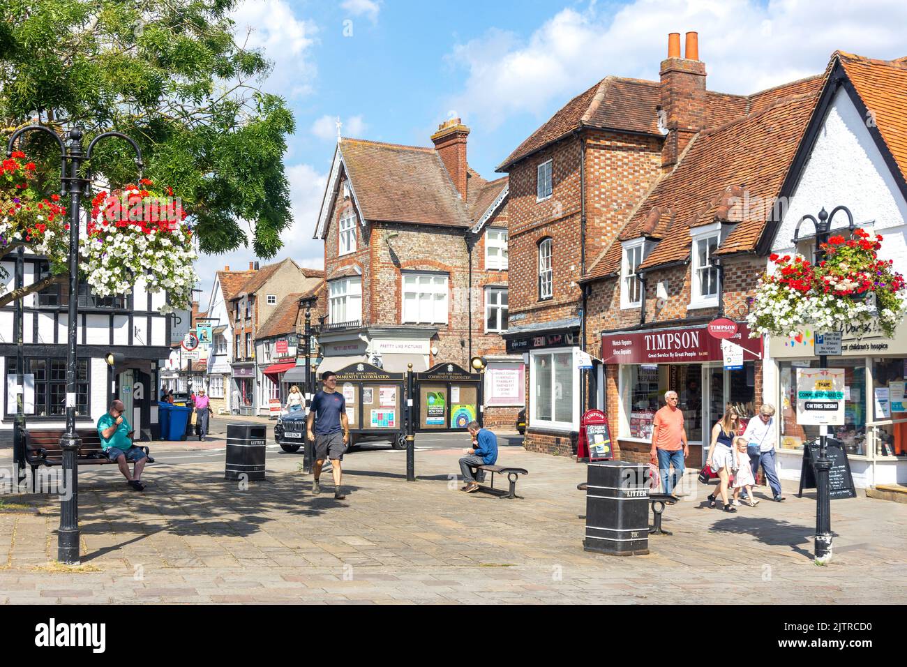 Montesson Square, Butter Market, Thame, Oxfordshire, Angleterre, Royaume-Uni Banque D'Images