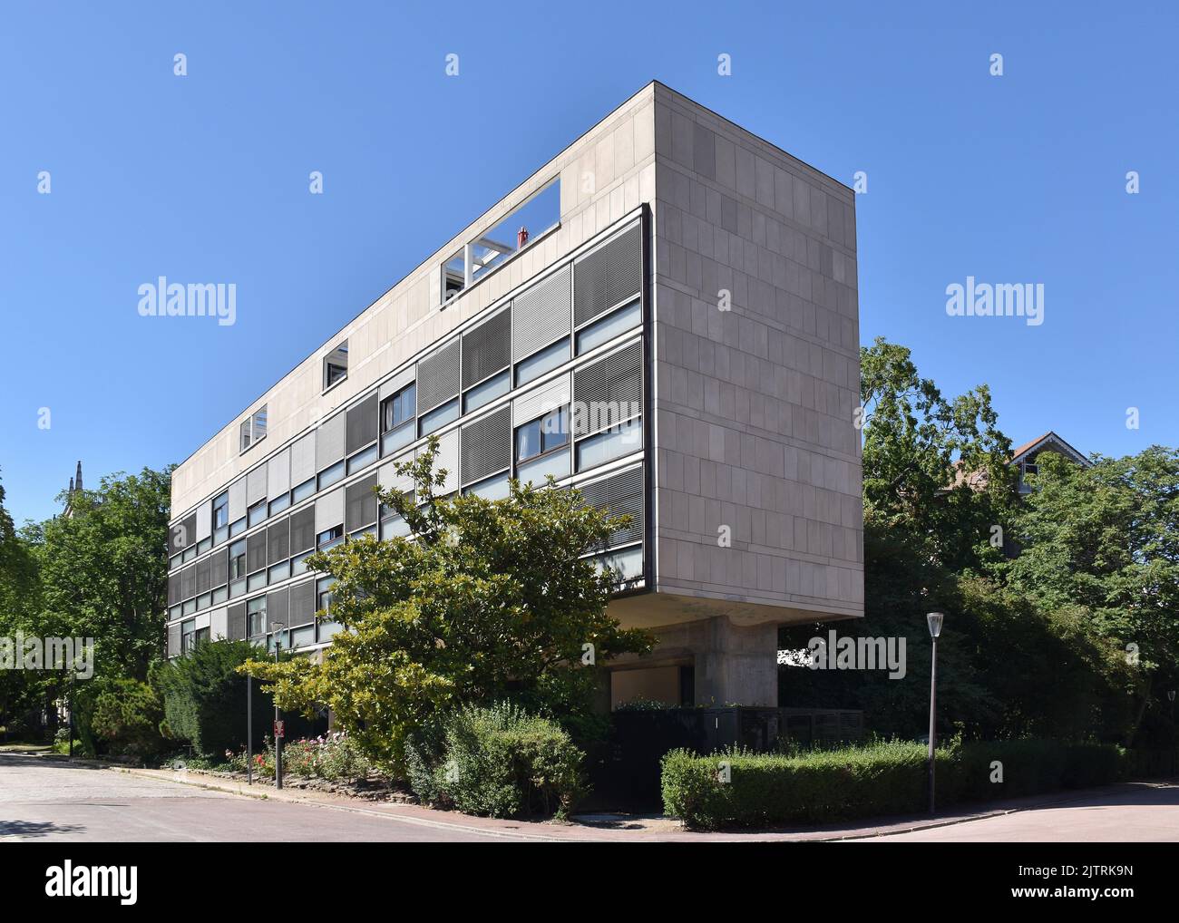 Le Pavillon suisse, situé dans la Cité internationale universitaire de Paris, construit entre 1930 et 33, un édifice moderniste majeur de l'architecte le Corbusier Banque D'Images