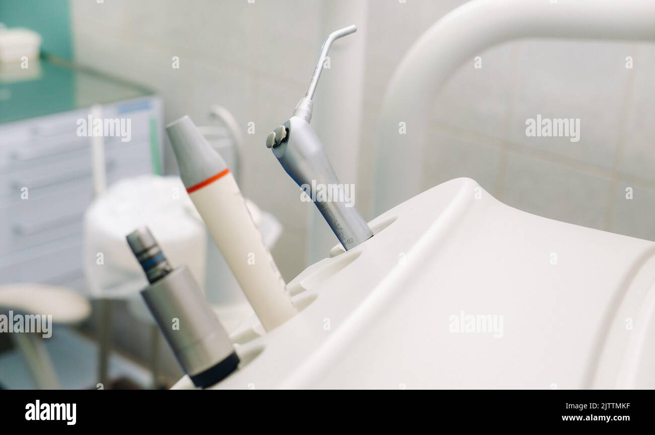 un outil pour le dentiste avant de travailler dans son bureau. Banque D'Images