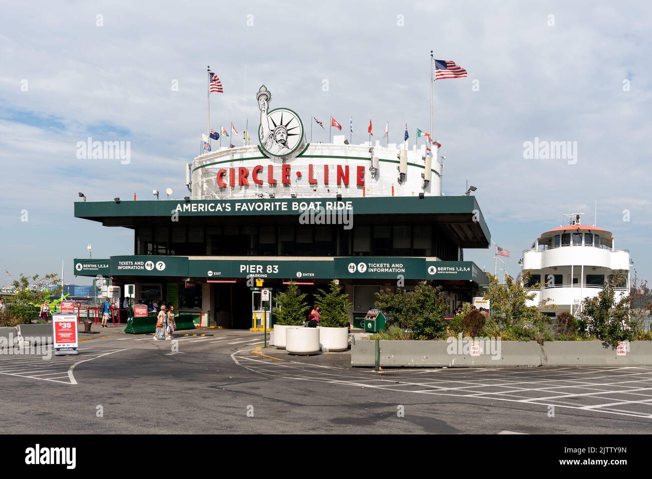 Bureau Circle Line Sightseeing Cruises à l'embarcadère 83 à New York, États-Unis, Banque D'Images