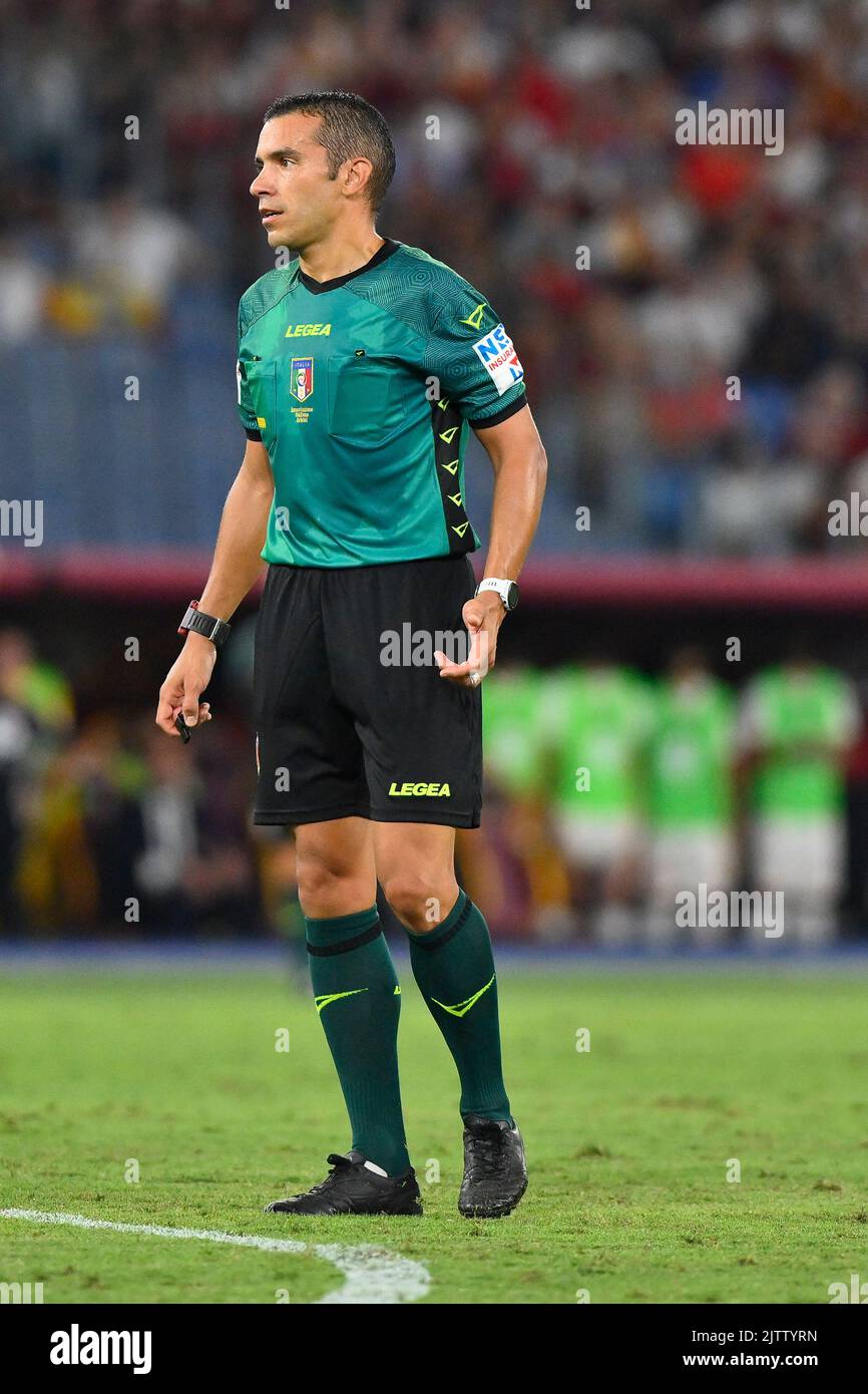 Arbitre Marco Piccinini pendant les 4th jours de la série A Championship entre A.S. Roma vs A.C. Monza le 30th août 2022 au Stadio Olimpico à Rome, Italie. (Photo de Domenico Cippitelli/Pacific Press) Banque D'Images