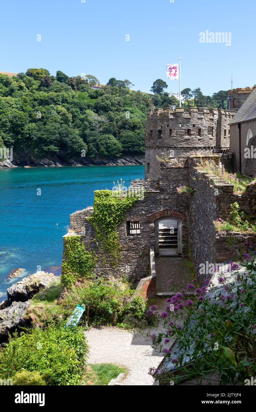 Château de Dartmouth avec la rivière Dart derrière, Devon, Angleterre Banque D'Images