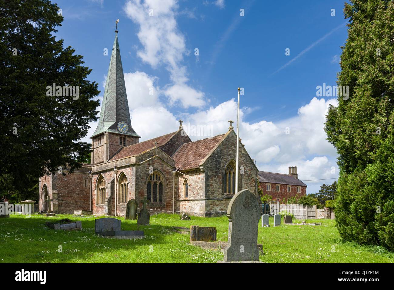 L'église Sainte Marie dans le village de West Harptree dans la région de Chew Valley, Somerset, Angleterre. Banque D'Images