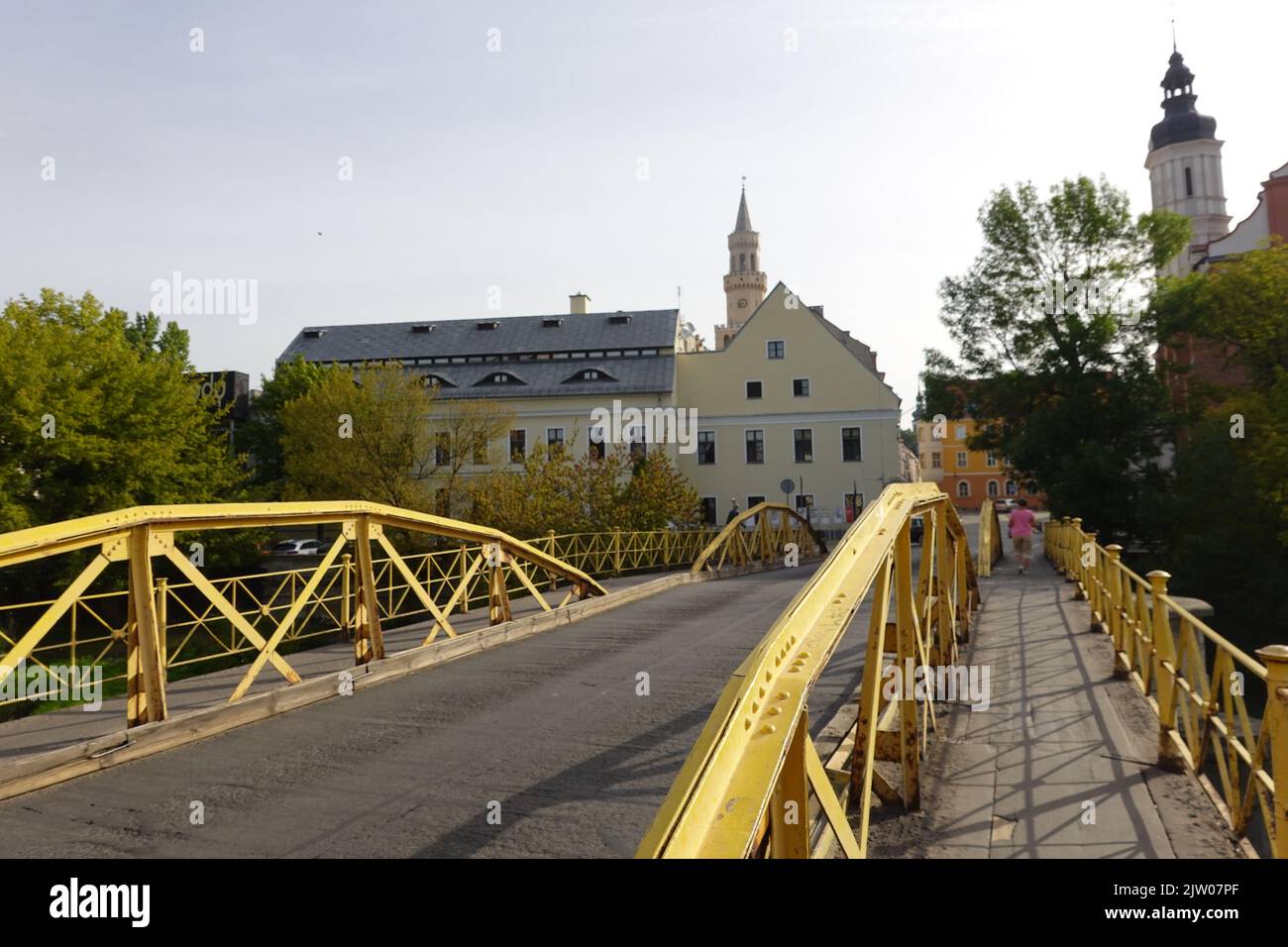 Pont jaune, Opole, Pologne avec la vieille ville en arrière-plan, Pologne Europe de l'est Banque D'Images